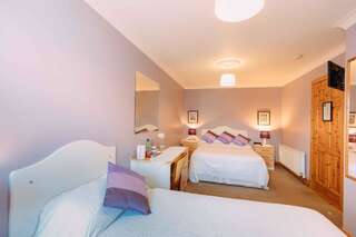 Отели типа «постель и завтрак» Clareville House B&B Scarriff Двухместный номер с 1 кроватью или 2 отдельными кроватями-1