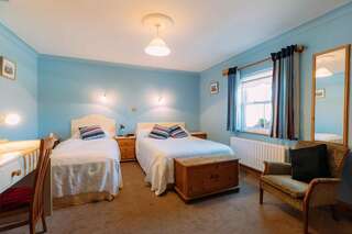 Отели типа «постель и завтрак» Clareville House B&B Scarriff Двухместный номер с 1 кроватью или 2 отдельными кроватями-3